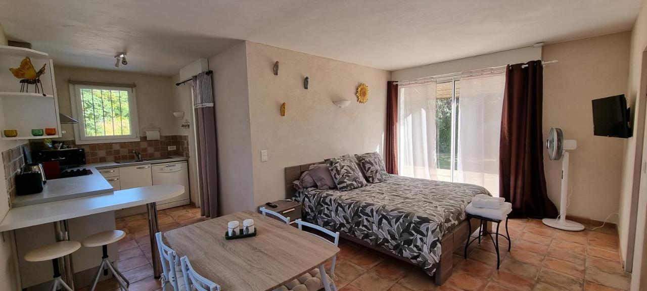 Studio Independant A La Villa Garlaban 3 Etoiles Gémenos Eksteriør bilde